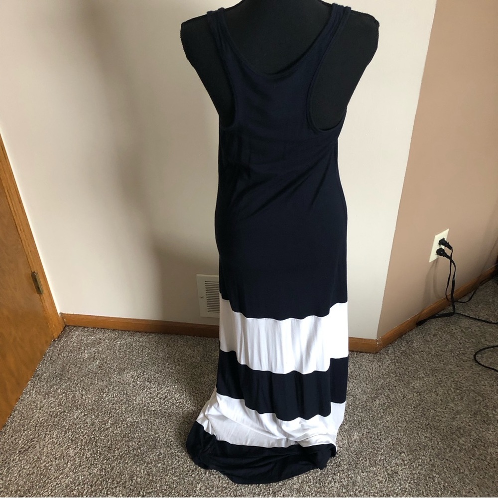 Banana Republic patio dress. - Picture 2 of 4